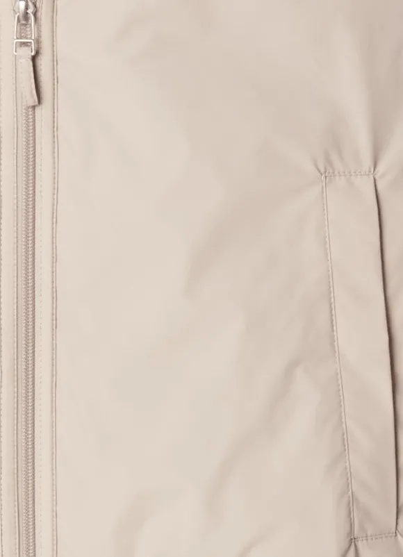 hybrid gilet with hood